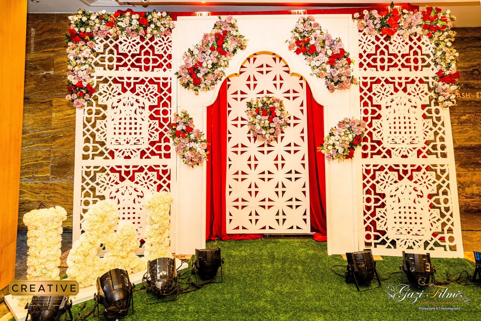 Wedding in green and white